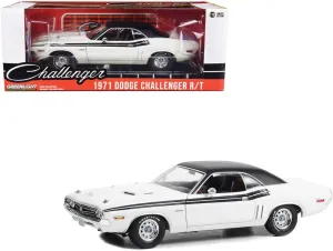 1971 Challenger R/T Bright White with Black Stripes and Top 1/18 Diecast Model Car by Greenlight 13668