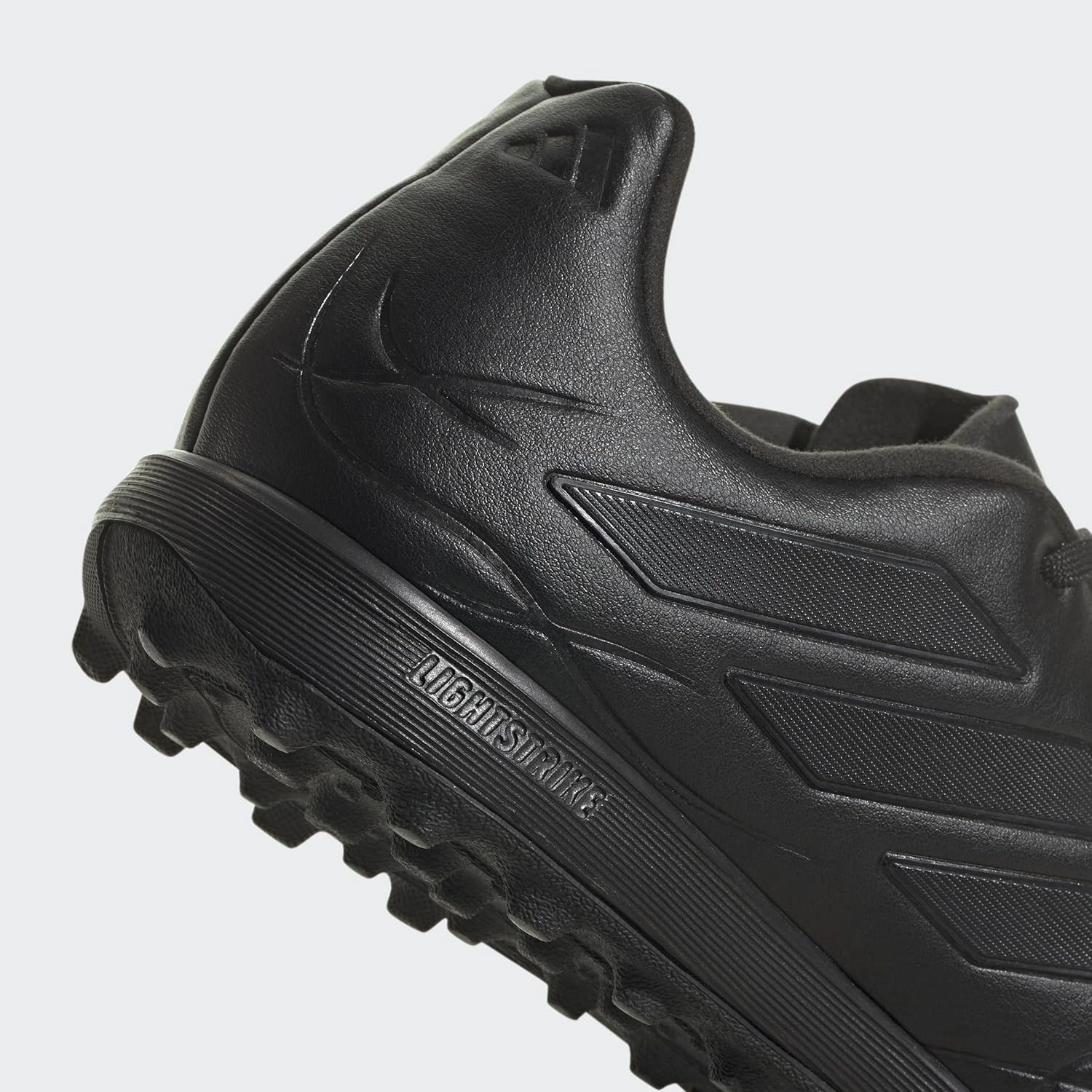 adidas Unisex-Adult Copa Pure.3 Turf Soccer Shoe