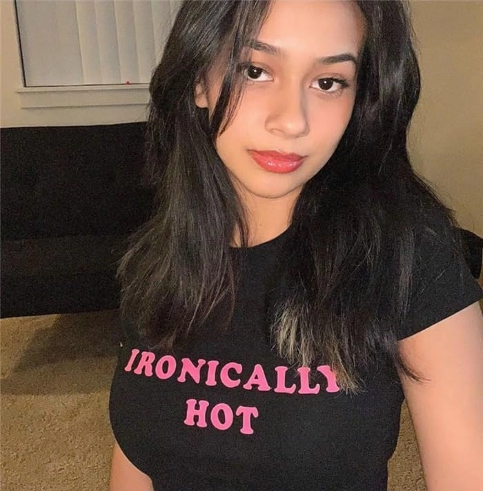 Baby Tees for Teen Girls Y2K Letter Print Crop Top Grunge Women T-Shirt