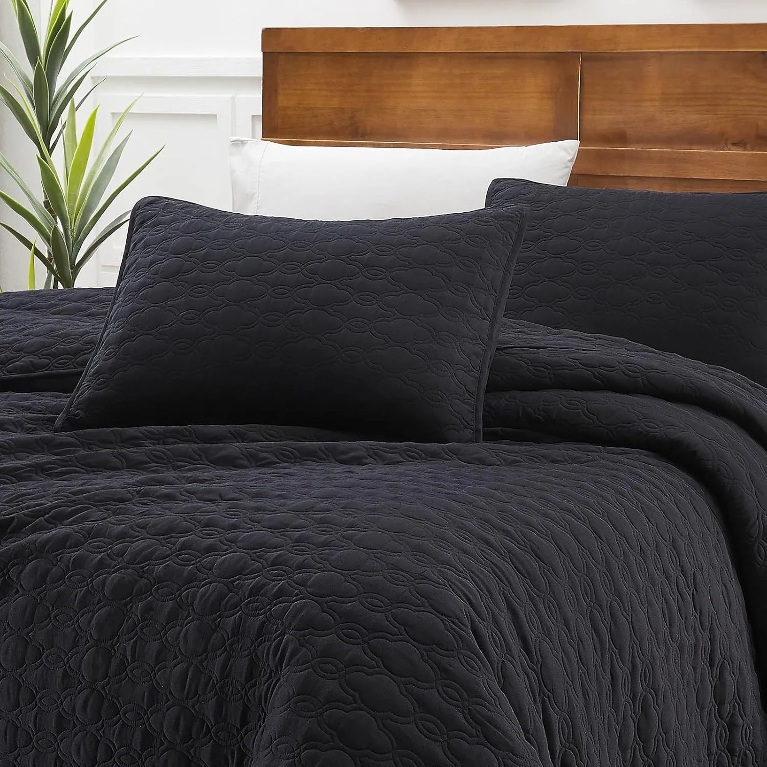 BOURINA Quilt Set Coverlet Set Quilting Bedspread 3-Piece Quilt Set Microfiber Lightweight, Queen 90 x 92 inches Black