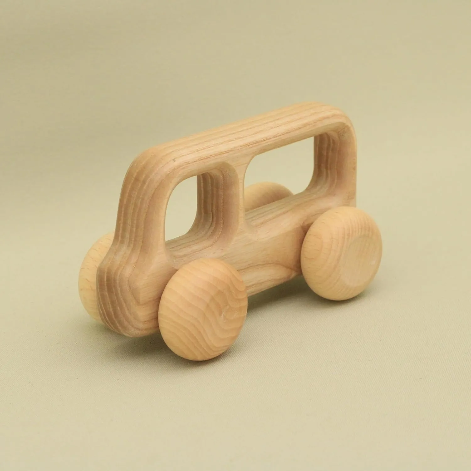 Free Shipping Natural Baby Car Retro, LBC50 : Eco-Friendly Gift with Montessori and Waldorf Educational Influence Lotes Toys Baby Gift