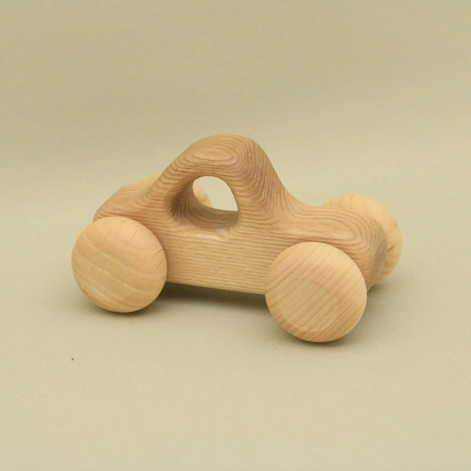 Free Shipping Natural Berry Car, DC06 : Eco-Friendly Gift with Montessori and Waldorf Educational Influence Lotes Toys Baby Gift