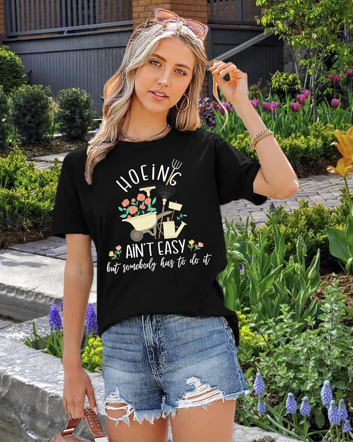 Garden Shirts for Women Plant Lover T Shirt Hoeing Ain't Easy Graphic Tee Short Sleeve Gardener Gift Blouse Tops