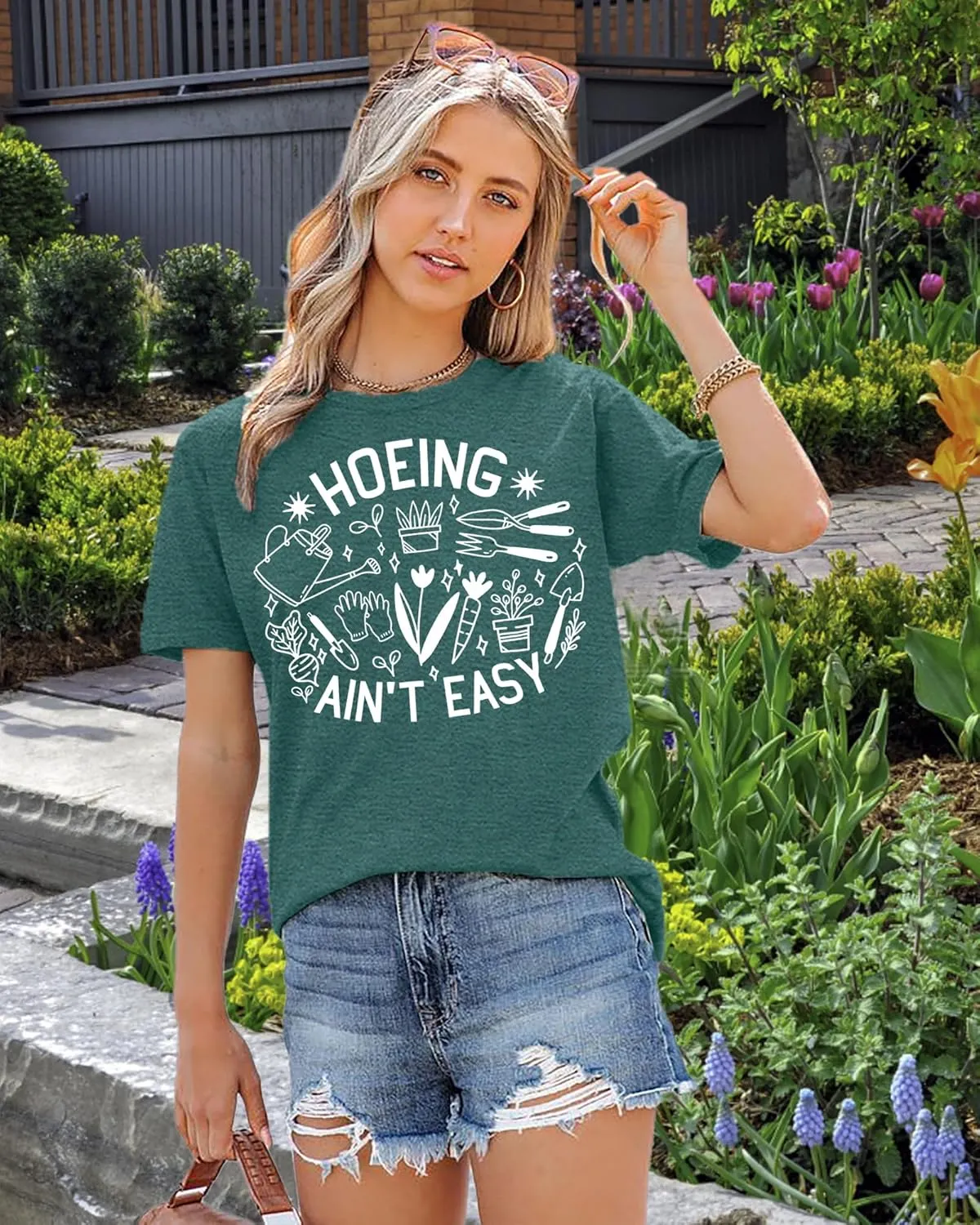 Garden Shirts for Women Plant Lover T Shirt Hoeing Ain't Easy Graphic Tee Short Sleeve Gardener Gift Blouse Tops