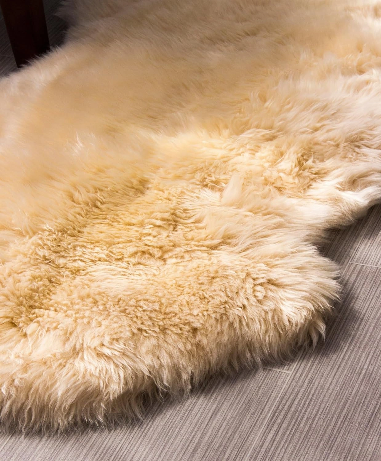 HUAHOO Premium Genuine Sheepskin Rug Beige Real Australia Sheepskin Natural Luxury Fluffy Lambskin Fur Area Rug Seat Covers for Kids Bedroom Sofa Chair Cover Pets Dogs Mat Double Pelt/2' x 3' Beige
