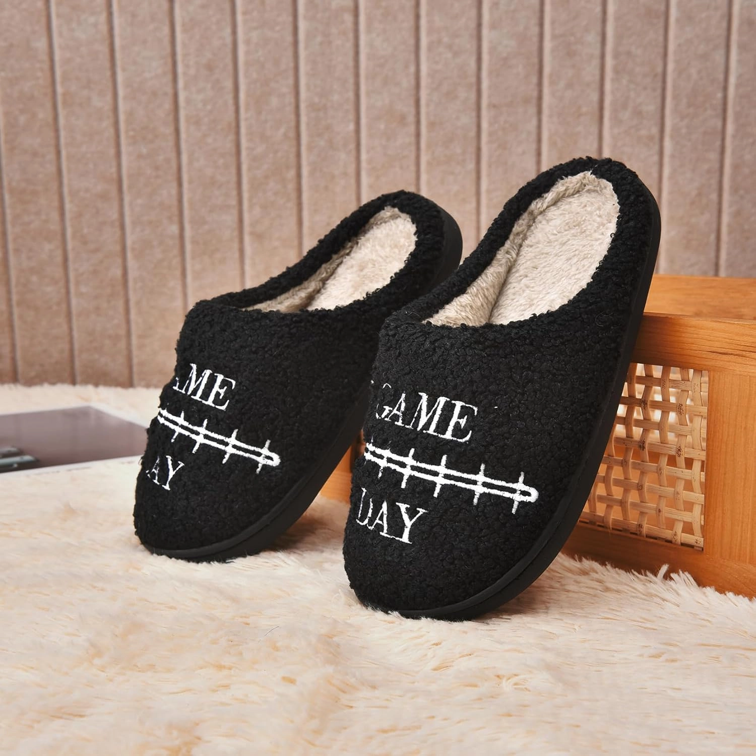 INMINPIN Kids Girls Boys Ball Sports Slippers Soft Curly House Shoes Memory Foam Non-Slip Indoor Outdoor Slippers for Sports Fan