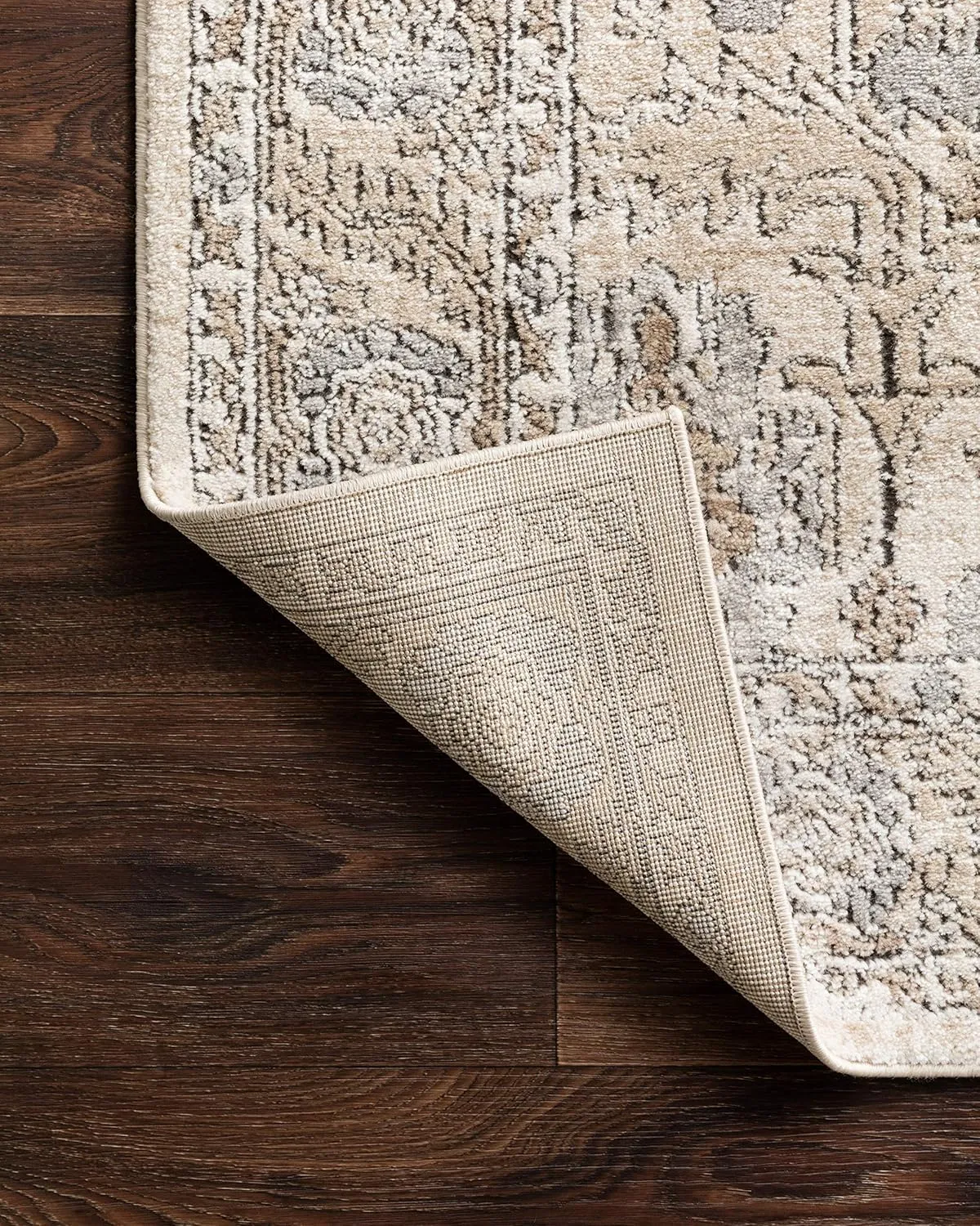 Loloi Teagan Collection 6'-7" x 9'-2" Area Rug in Ivory/Sand - Large, Soft Neutral Rug, High-Traffic Area Rug for Living Room, Bedroom, Home Office, Dining Area