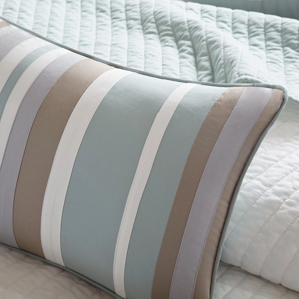 Madison Park Caelie Quilt Modern Classic Design All Season, Breathable Coverlet Lightweight Bedding Set, Matching Shams, Decorative Pillow, Full/Queen(90"x90"), Leaf Blue 6 Piece