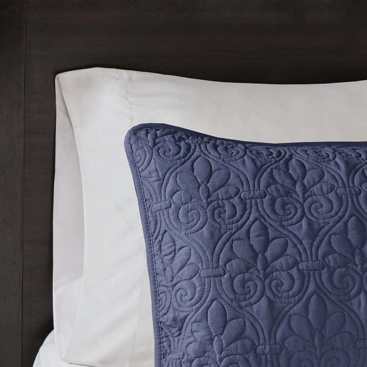 Madison Park Quebec Quilt Set - Luxurious Damask Stitching Design, Cotton Filled Lightweight Coverlet Bedspread Bedding, Shams, Twin/Twin XL(68"x90"), Navy 2 Piece