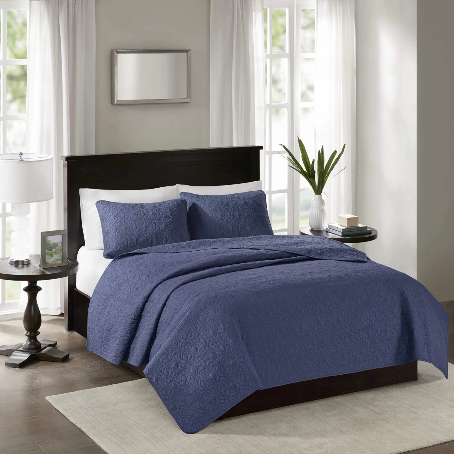 Madison Park Quebec Quilt Set - Luxurious Damask Stitching Design, Cotton Filled Lightweight Coverlet Bedspread Bedding, Shams, Twin/Twin XL(68"x90"), Navy 2 Piece