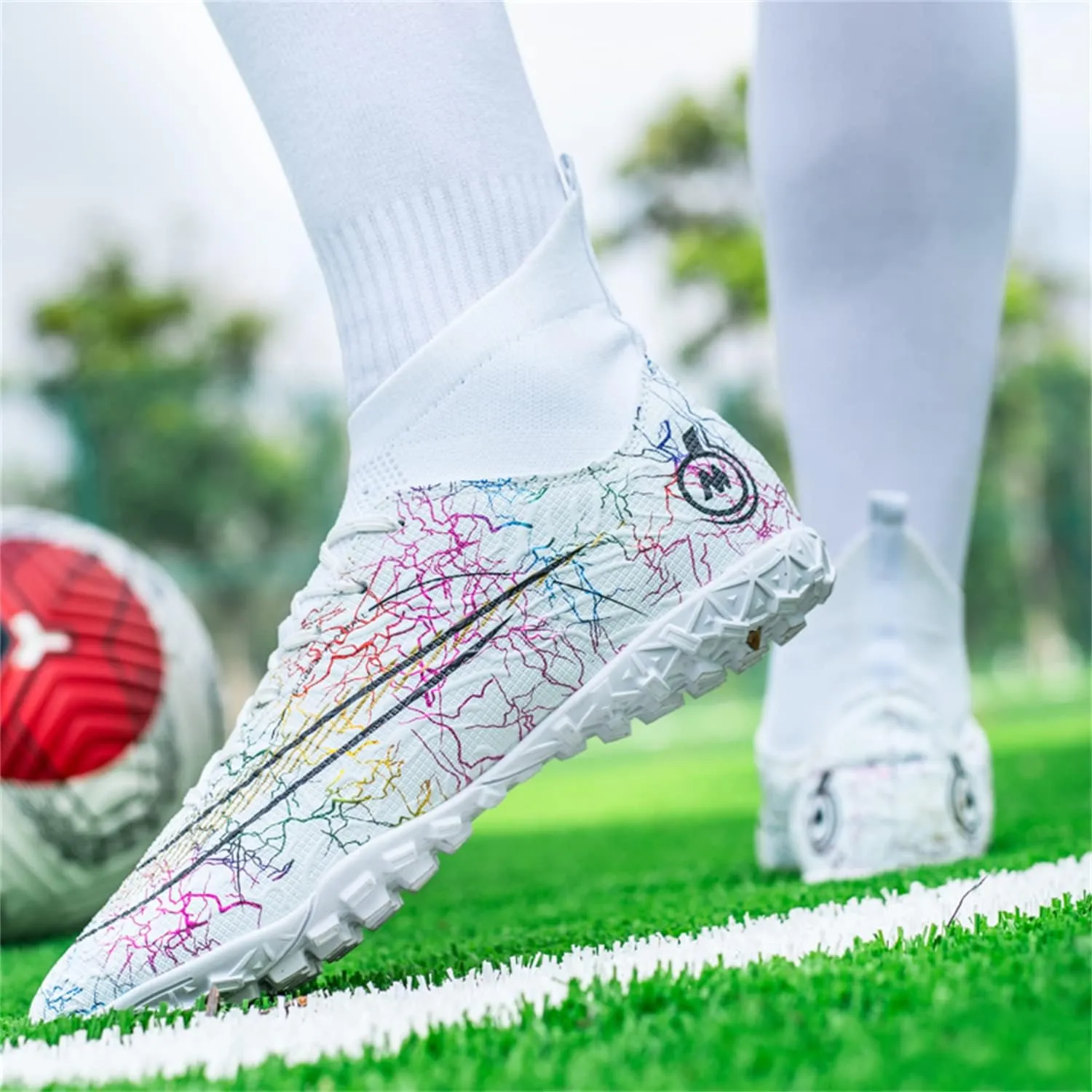 MDPCX Competitive Unisex Soccer Shoes Men Women Indoor Outdoor Football Boots Athletic Turf Mundial Team Cleat Running Sports Lightweight Breathable Anti-Skid Damping Shoes