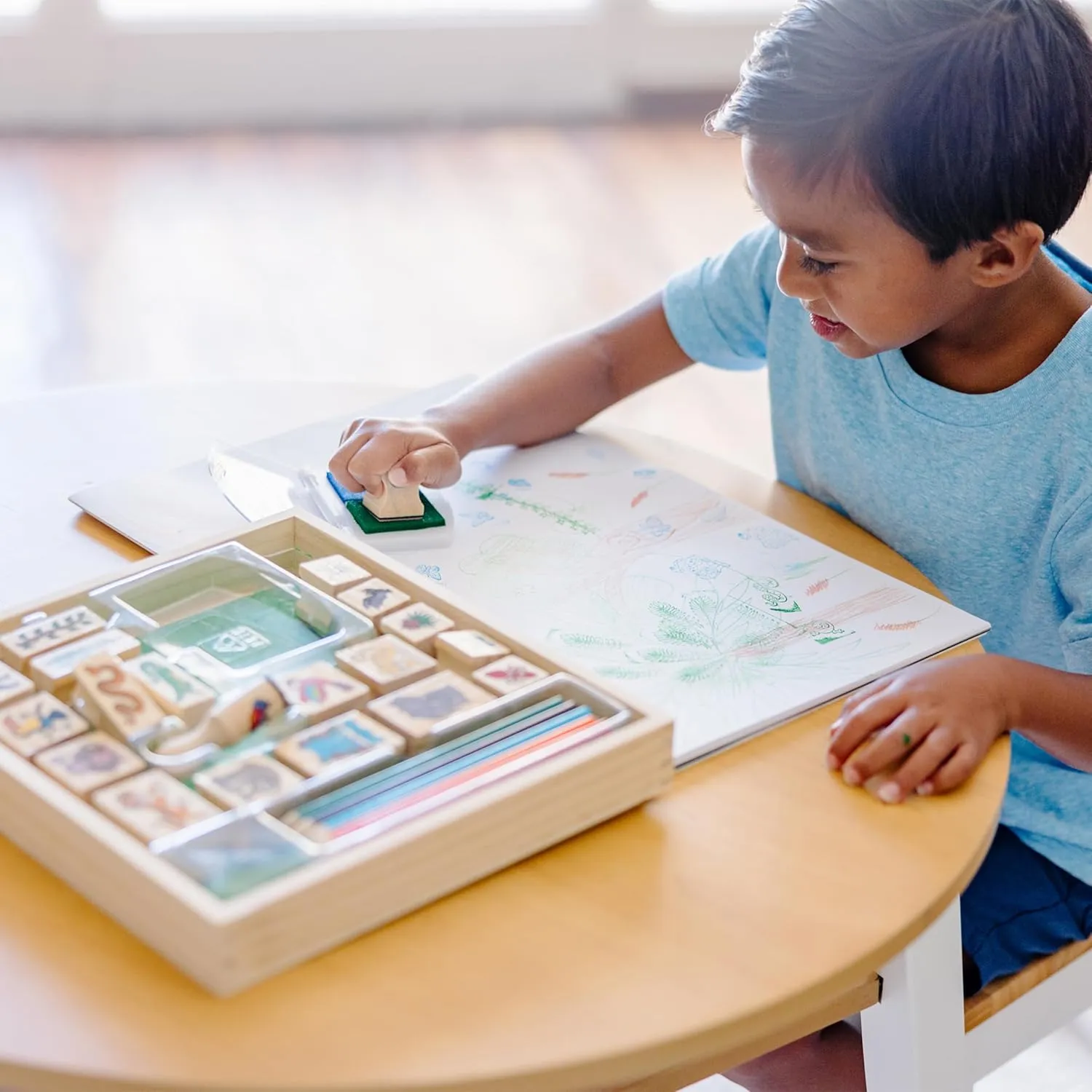 Melissa & Doug Stamp-a-Scene Stamp Set: Rain Forest - 20 Wooden Stamps, 5 Colored Pencils, and 2-Color Stamp Pad