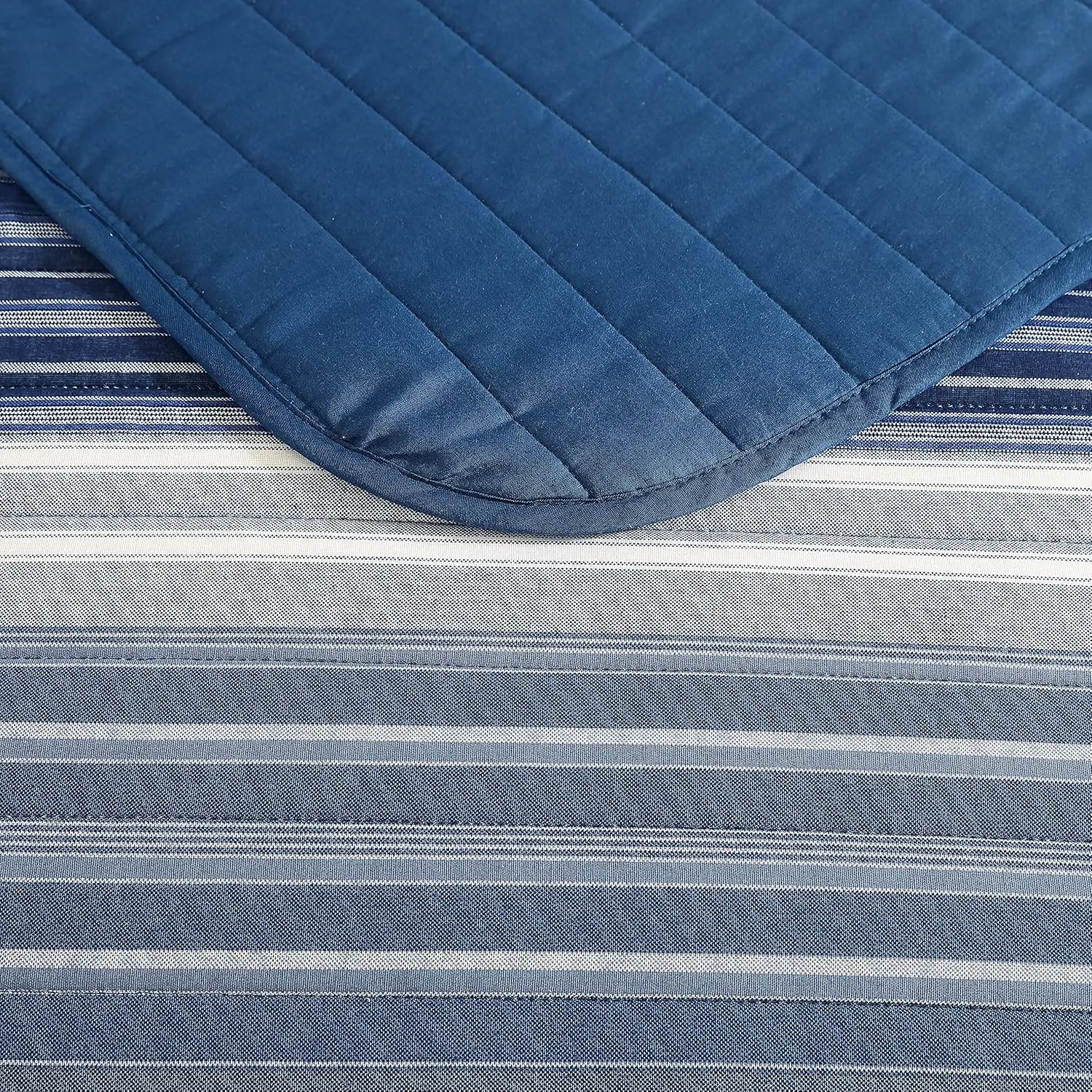 Nautica - Queen Quilt Set, Cotton Reversible Bedding with Matching Shams, Bedding Set for All Seasons (Coveside Blue, Queen)