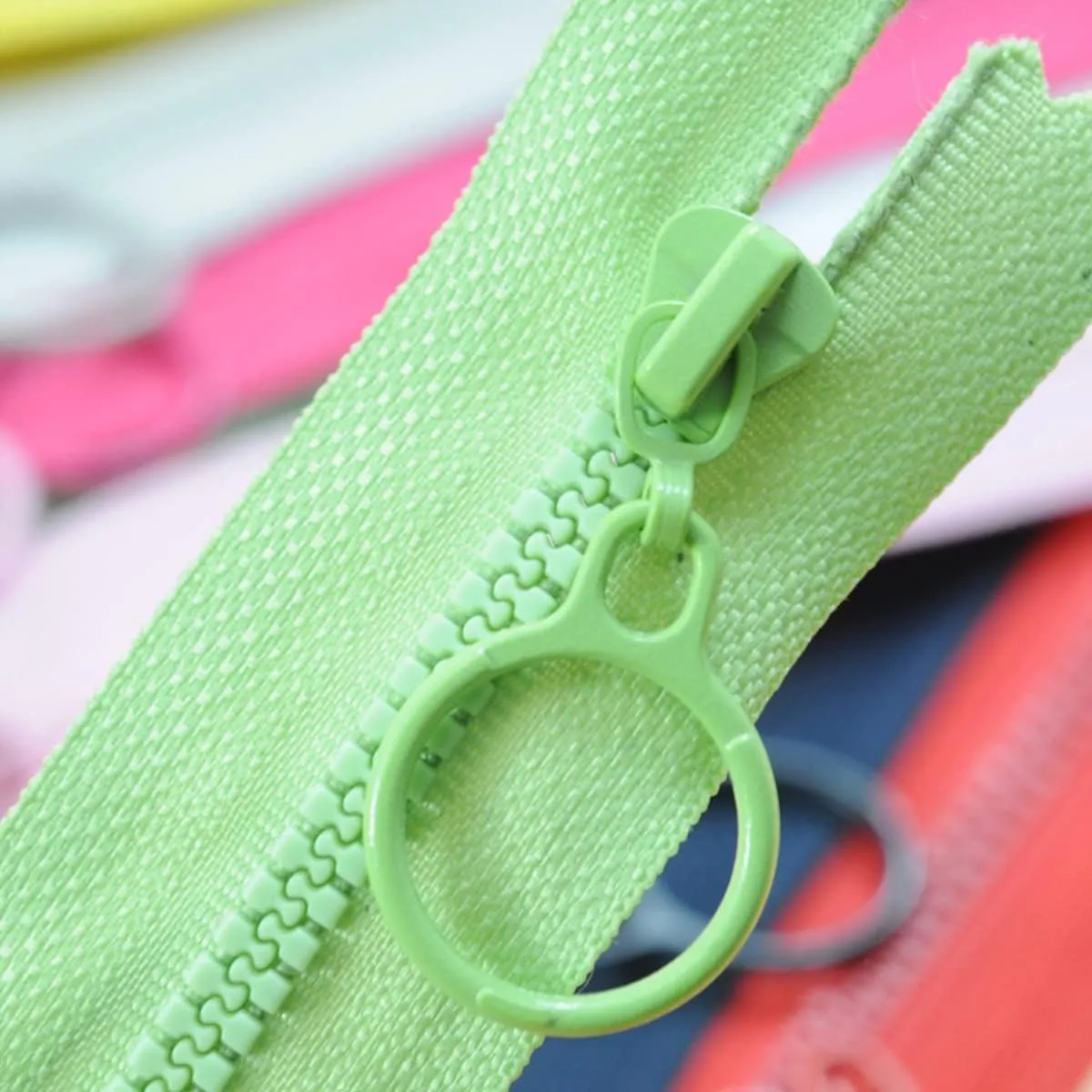 Plastic Zippers Colorful Resin 14pcs with Ring Pulls #3 with Lifting Separating Zippers for Clothes DIY Children Coat Sewing Craft Bags Mixed 14 Colors (60cm) 24inch