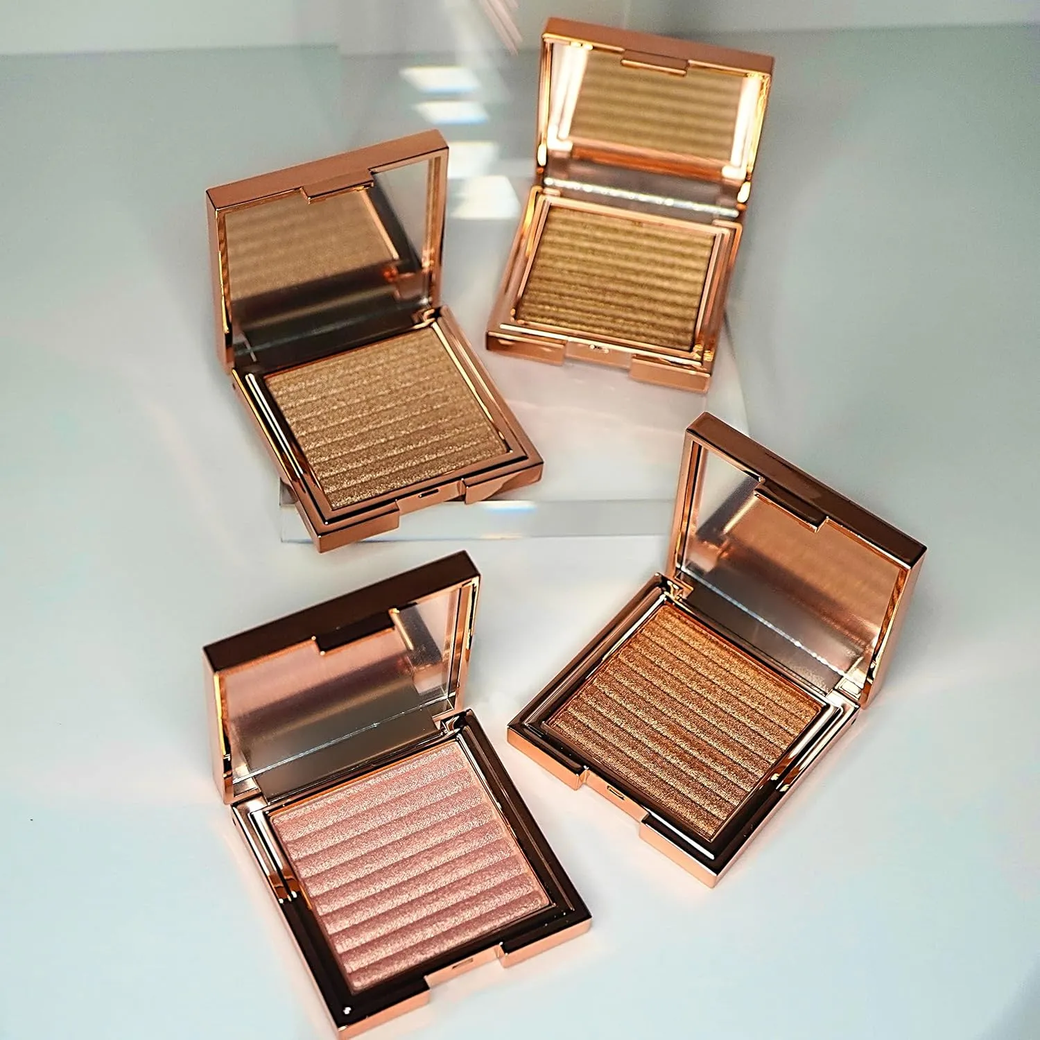 Powder Highlighter Makeup Palette, Shimmer Glitter Shiny Contour Highlight Makeup Illuminator - Luminizer Contouring Palette Shimmery Finish Face & Body (1, Golden, Full Size)