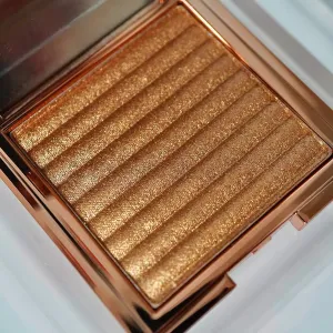 Powder Highlighter Makeup Palette, Shimmer Glitter Shiny Contour Highlight Makeup Illuminator - Luminizer Contouring Palette Shimmery Finish Face & Body (1, Golden, Full Size)