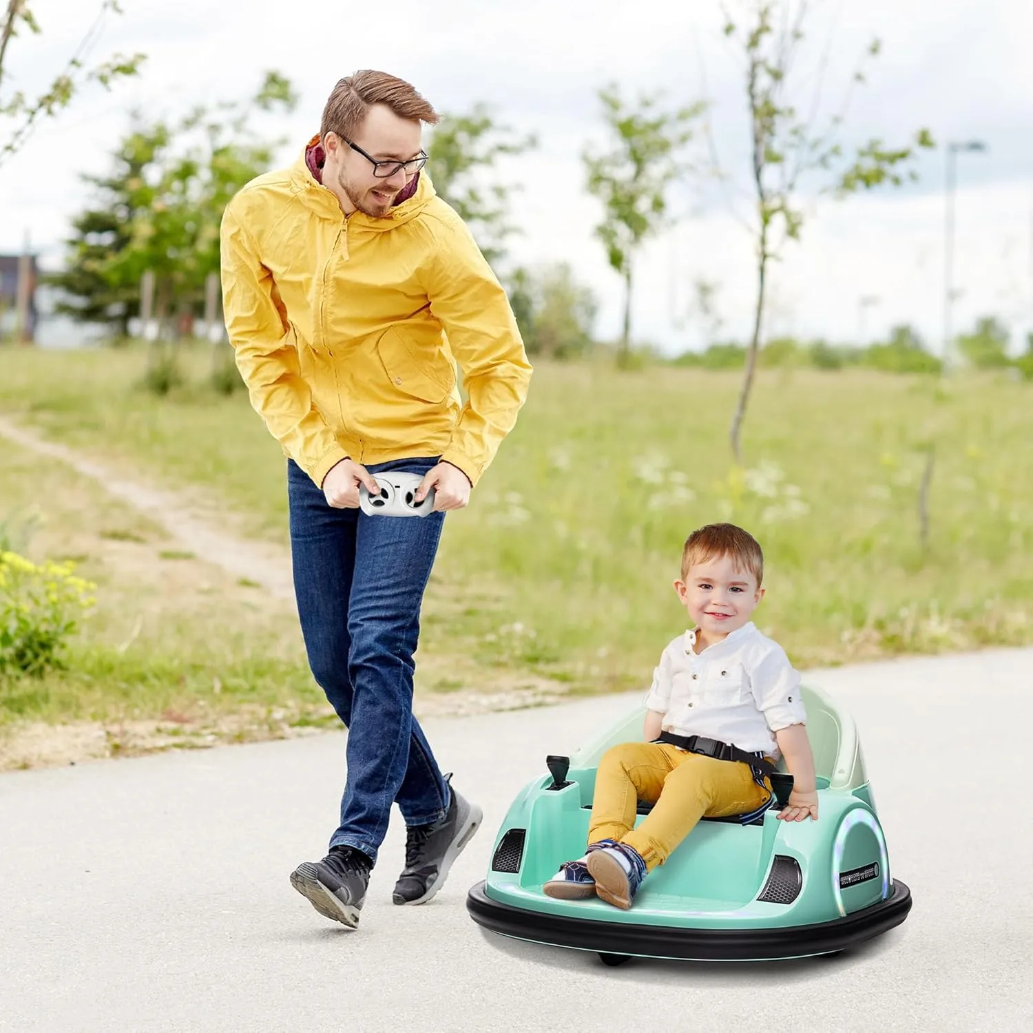 Qaba 12V Toddler Bumper Car Ride on Toy for Kids 1.5-5 Years Old, Baby Bumper Car with Remote Control, LED Lights, 360 Degree, Music, Green