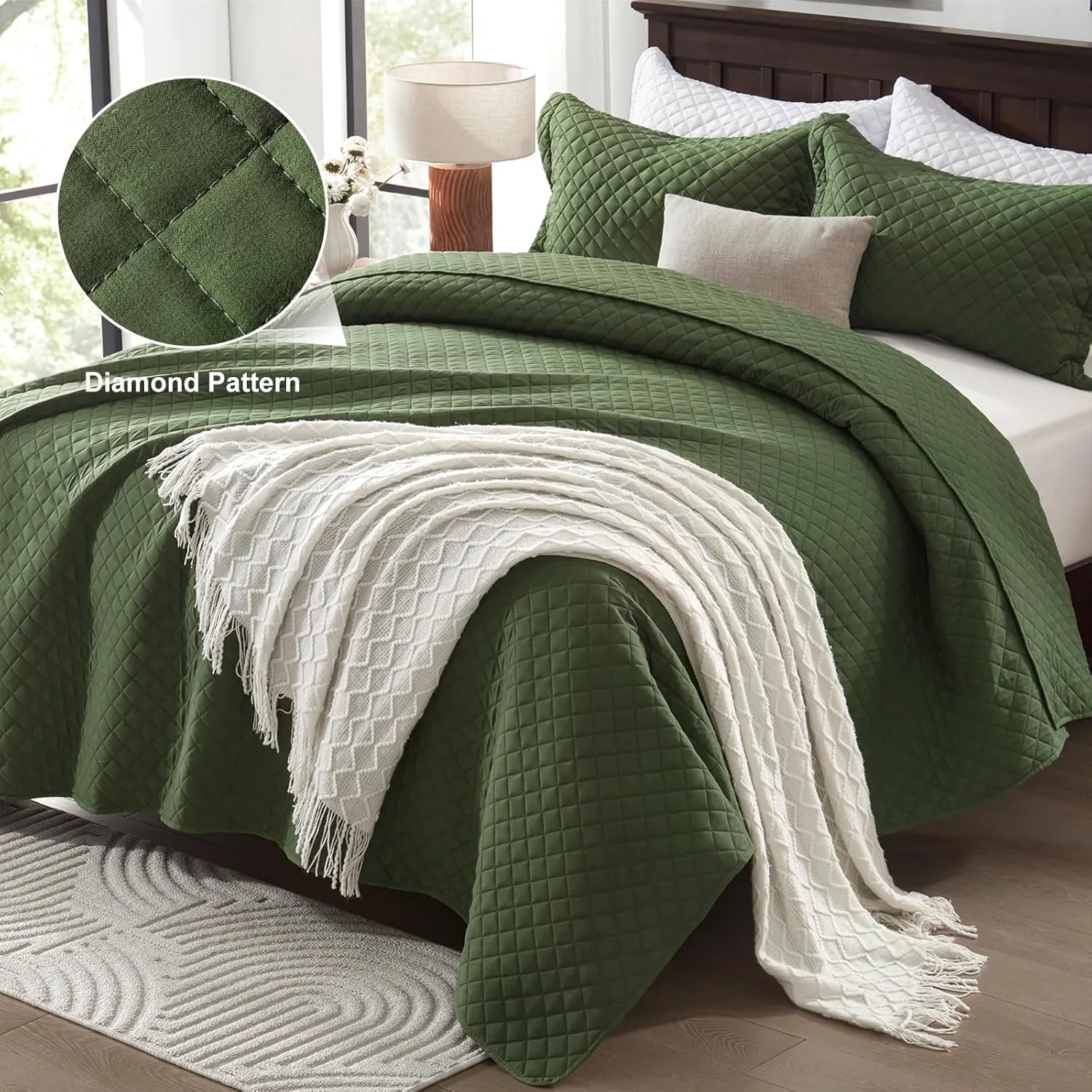 SunStyle Home Olive Green Queen Quilt Bedding Set, Lightweight Summer Blanket Bedspread, Full Queen Size Quilt, Luxury Durable Quilted Stitching Coverlet with 2 Pillow Shams Diamond All Seasons 3pcs