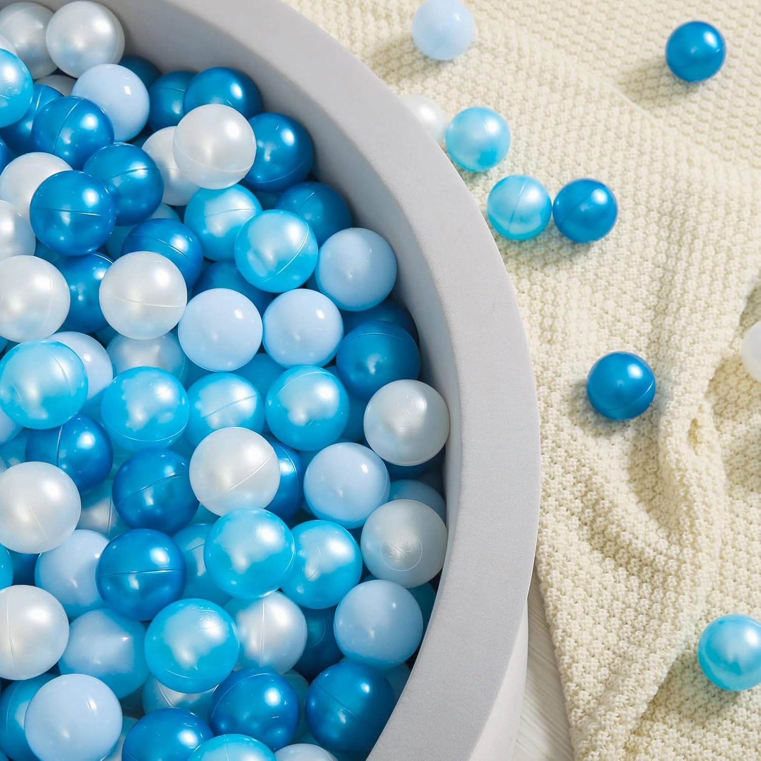 TRENDPLAY Plastic Balls for Ball Pits, Pack of 100 Hollow Balls, Perfect for Toddler Baby Pools,Party Decoration, 2.2 Inch 2.4 Inch 2.75 Inch