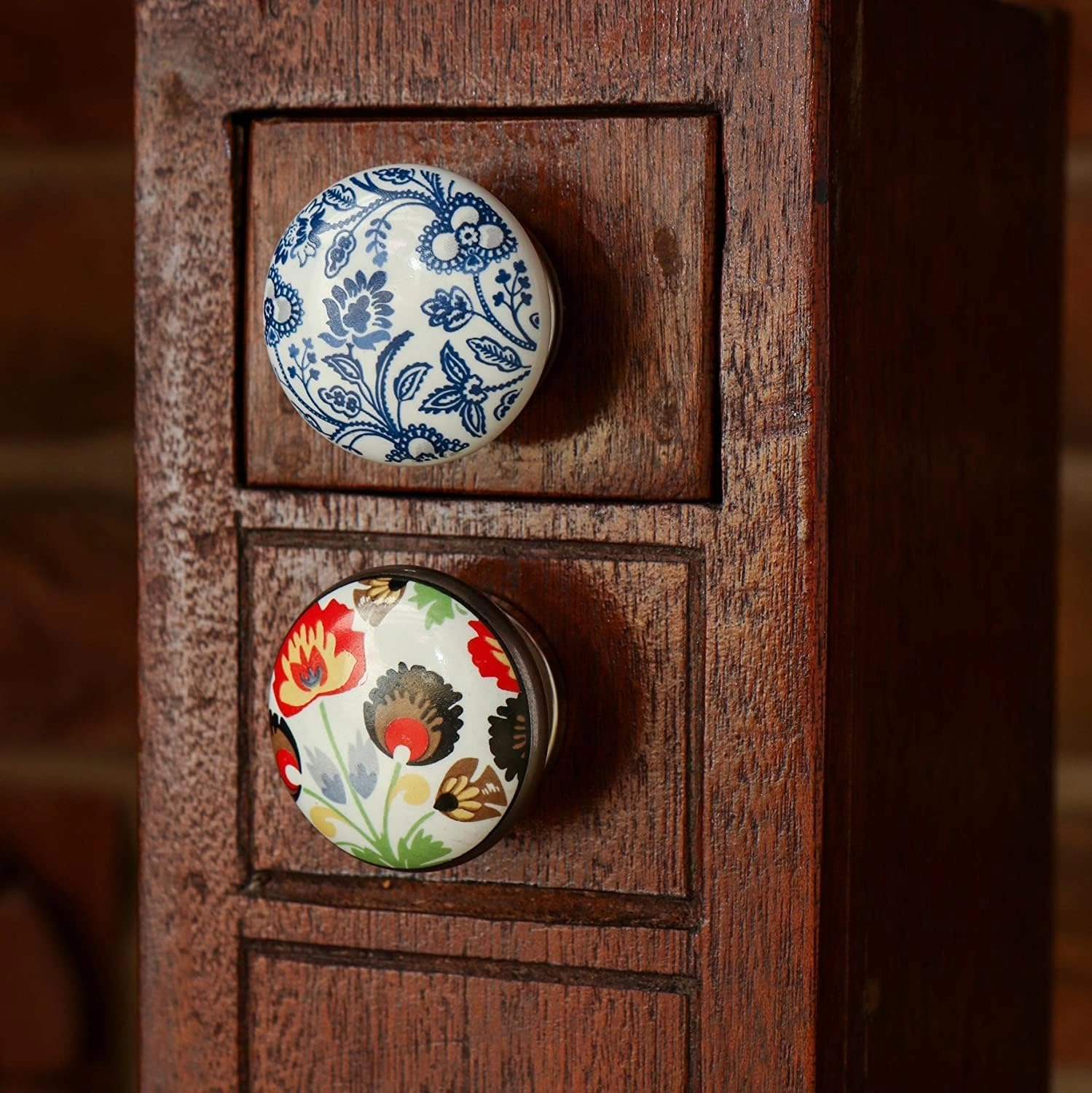 TRINCA-FERRO Set of 6 Ceramic Round Handmade White and Blue Floral Knob for Cabinets Dresser Drawers Laundry Room Closet Doors Knobs for Interior/Exterior | Office | Bedroom | Bathroom | Kitchen |