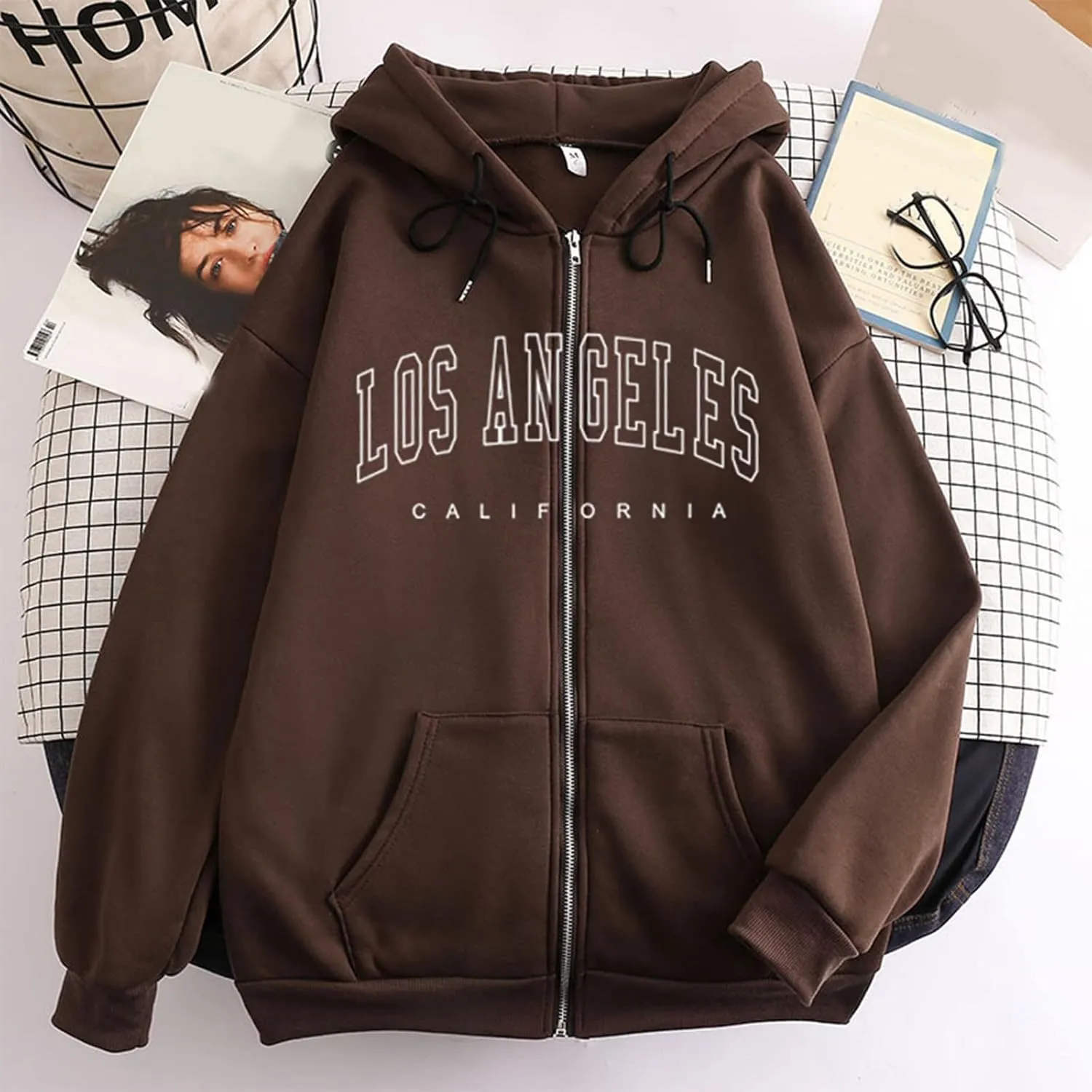 Women's Letter Graphic Print Sweatshirt Cute Los Angeles Oversized Pullover Crewneck Long Sleeve Tops for Teen Girl